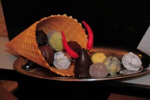 Vienna: 2.5-Hour Viennese Coffee, Cake, and Chocolate Tour - Meeting Point and What the Start Feels Like