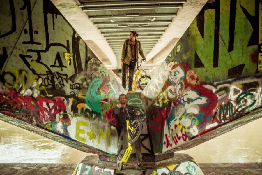Vienna: 2-Hour Street Art Tour - Picking Your Route: Gumpendorferstraße, Roßauer Lände, or Taubstummengasse