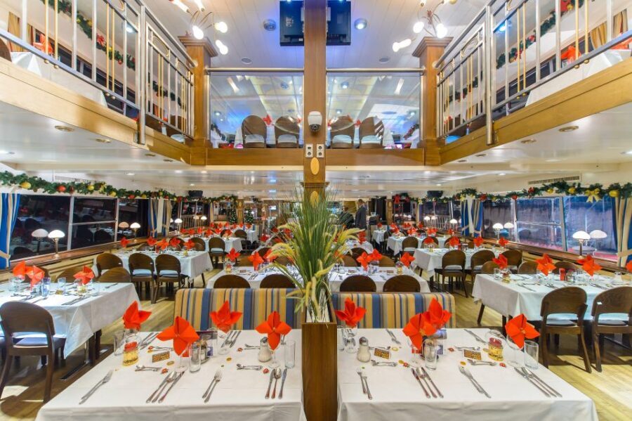 Vienna: 3.5-Hour Danube 70s, 80s, 90s Party Cruise w/ Dinner - Price and Value: Is $78 Worth It?