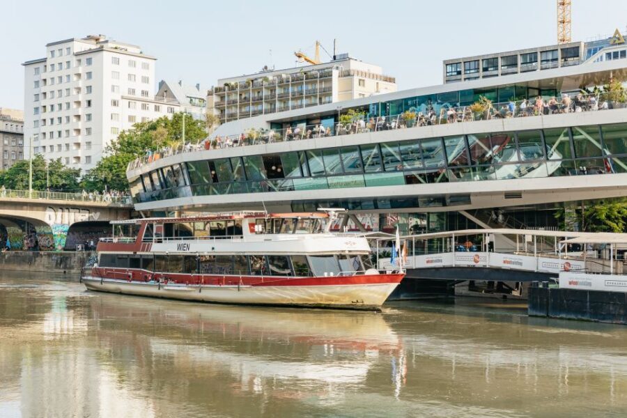 Vienna: 3-Course Evening Dinner Cruise - Key points before you go