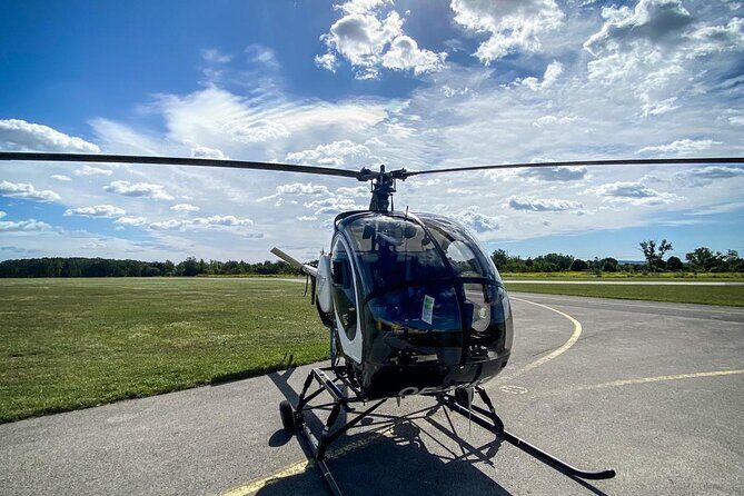 Vienna 40 Minutes Helicopter Tour for 2 - A 40-minute helicopter loop that makes Vienna fit your schedule