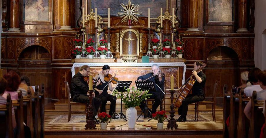 Vienna: A Little Night Music - Concert at Capuchin Church - The music program: Mozart, Bach, Schubert, and Haydn in one ticket