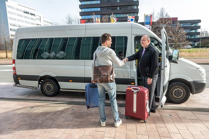 Vienna Airport Departure Transfer (Hotel to Vienna Airport) - From Vienna hotel to the airport: direct, simple, and private