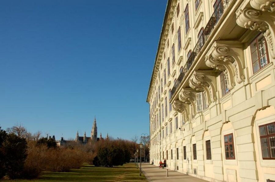 Vienna and Skip-the-Line Schönbrunn Palace Private Tour - Returning to Town: City Park, St. Charles Church, and Musikverein