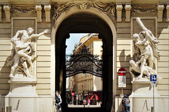 Vienna at First Glance a Private Walking Tour for First Timers - Graben and Kohlmarkt to Stephansdom: Baroque symbolism to the cathedral’s clues