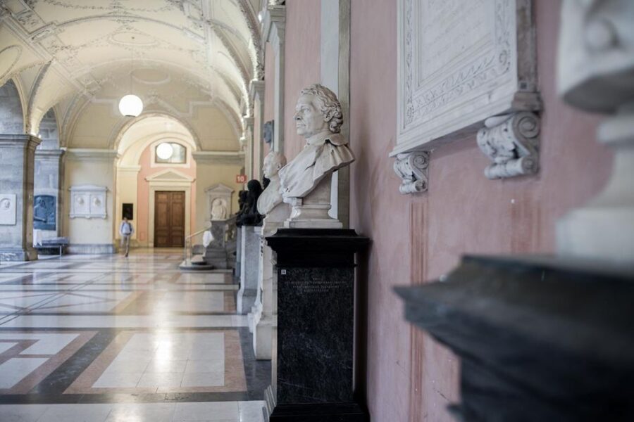 VIENNA AT NIGHT: Photo Tour of the Most Beautiful Buildings - Key Highlights You’ll Feel Right Away