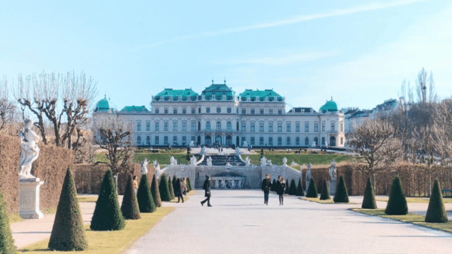 Vienna Audioguide - TravelMate app for your smartphone - Key highlights at a glance