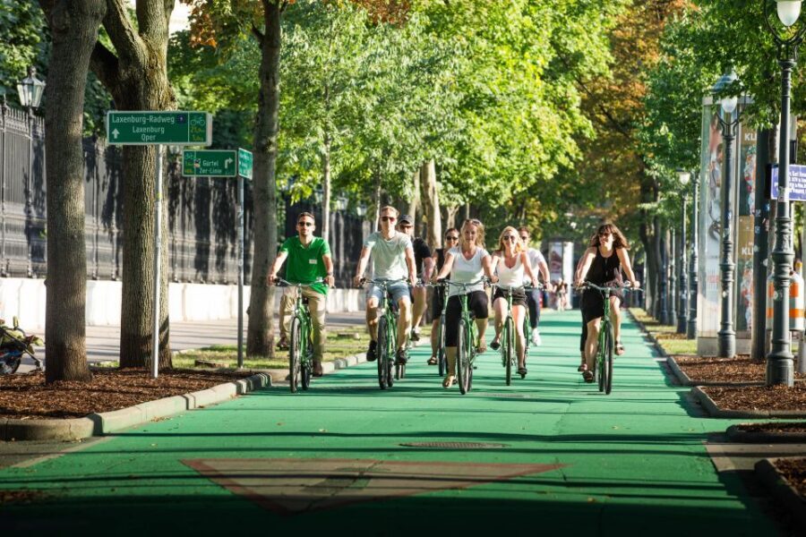Vienna by Bike 3-Hour All-In-One City Bike Tour in English - Getting Started at Franz Josefs Kai (and why it matters)