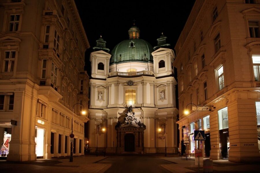 Vienna: Classic Ensemble Vienna in St. Peter's Church Ticket - The 1-hour concert flow: from late-Baroque to Viennese classics