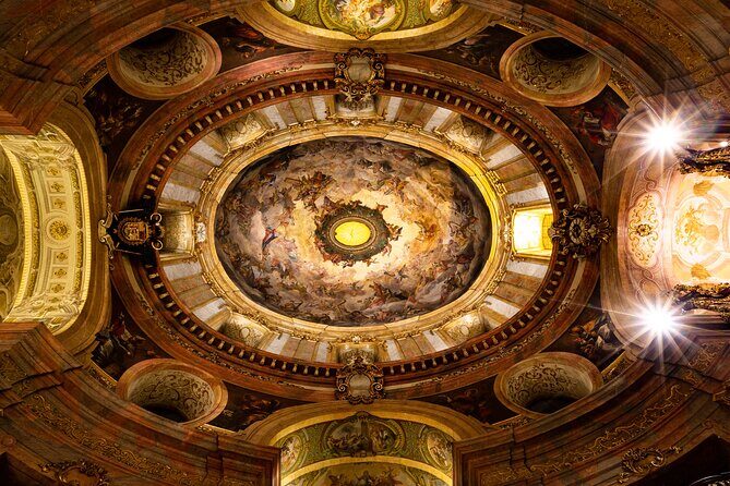 Vienna Classical Concert at St. Peter’s Church - Getting There Smoothly: Near Public Transportation and an Easy Exit