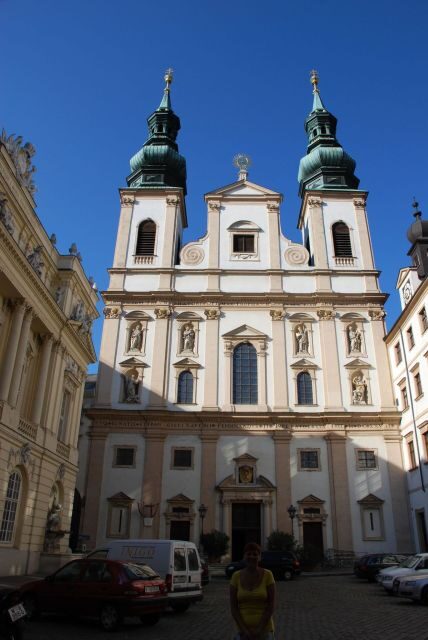 Vienna: Courtyards & Hidden Places Walking Tour - Courtyards change how you see Vienna in just 2 hours
