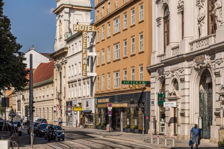 Vienna: Culinary Experience at Restaurant Stefanie - Food stories in plain language: the Imperial Vienna angle