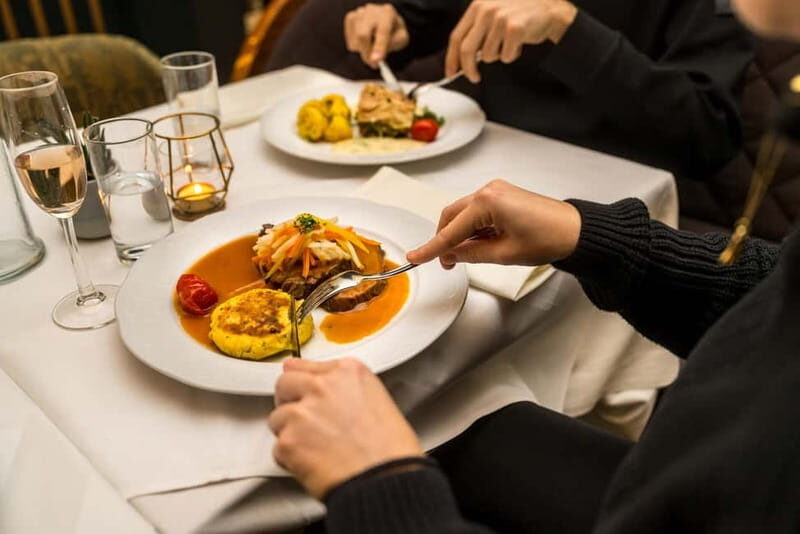 Vienna: Dinner & Concert at Schönbrunn Palace - Key Points Before You Go