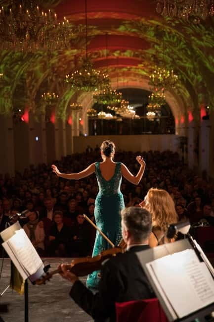 Vienna: Dinner & Concert at Schönbrunn Palace - From Ticket Office to Dinner: Getting There Without Unnecessary Stress