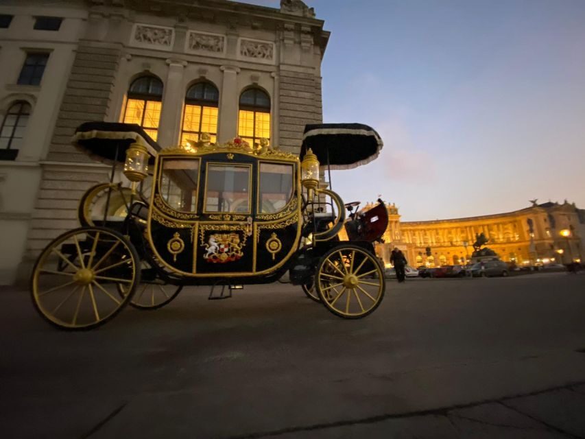 Vienna: Electric-Imperial Carriage Sightseeing Tour - Private group + live guide languages: how the commentary makes the route work