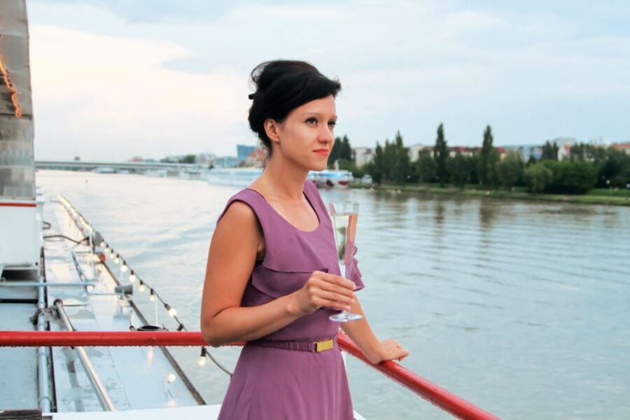 Vienna: Evening Cruise Along The Danube - Timing, Locks, and Weather: Why 3 Hours Can Feel Different