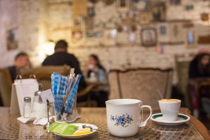 Vienna for Food Lovers: Cafés, Markets & Austrian Cuisine - Brunnenmarkt: long-market energy and multicultural everyday shopping
