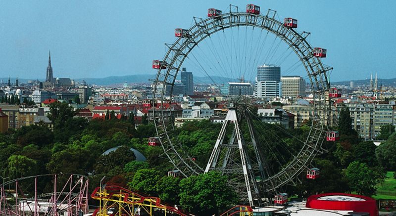Vienna: Full-Day Private Tour including Schönbrunn Palace - Museumsquartier and Prater Park: culture now, postcards later