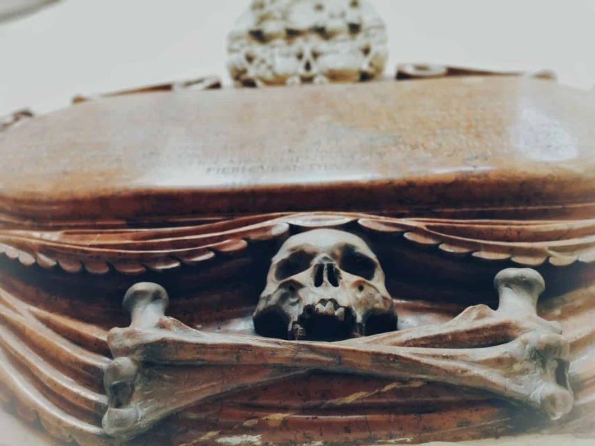 Vienna: German Guided Ghost Tour of Spooky Vienna - The Knights Templar Massacre Legend in Vienna