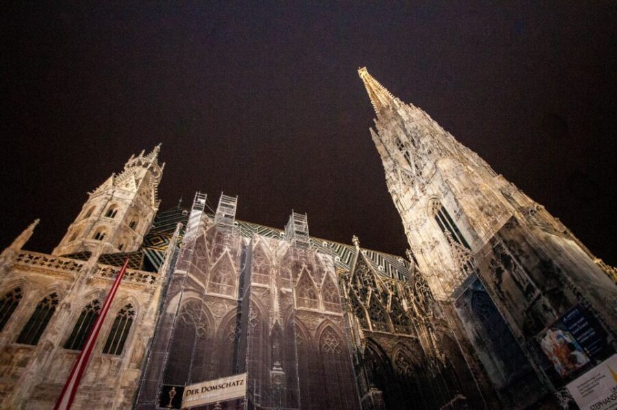 Vienna: Ghosts and Legends Guided Nighttime Walking Tour - Dracula, Vampires, and Witches: The Vienna-to-Story Connection