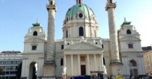 Vienna: Guided E-Bike Tour - Where you start: Franz-Josefs-Kai 45 meeting point setup