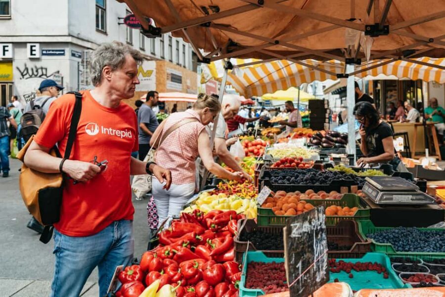 Vienna: Guided Foodie Walking Tour with Tastings and Coffee - Street Food Moment: Sausage Culture and Quick Bites Between Markets