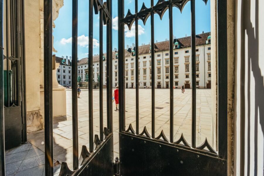 Vienna: Guided Walking Tour of City Center Highlights - Key highlights I think you’ll care about