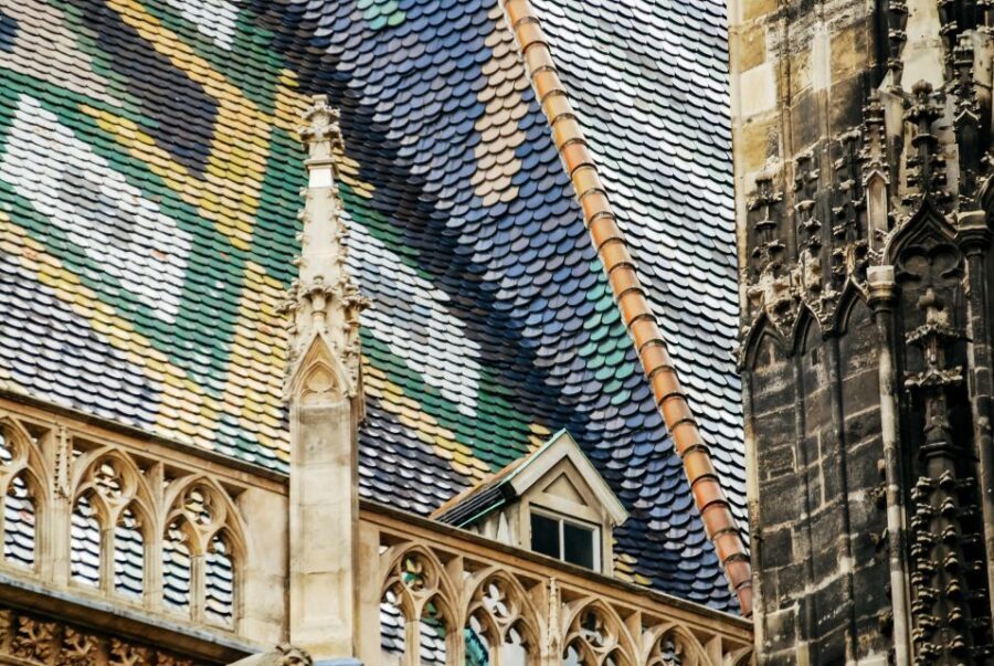 Vienna: Guided Walking Tour of City Center Highlights - What you should watch for during the walk