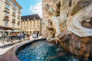 Vienna: Guided Walking Tour of City Center Highlights - The walk begins near Sacher Hotel: quick orientation, then history