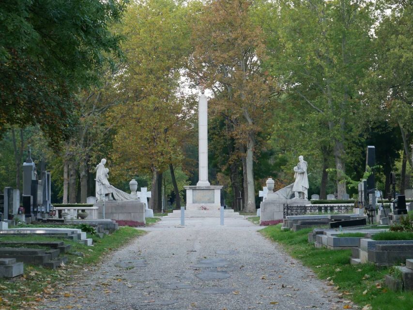 Vienna: Guided Walking Tour of the Central Cemetery - Price and Value: $34 for a Guide Plus the €3 Entry Fee