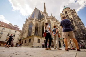 Vienna: Hidden Secrets and Local Stories Walking Tour - Meeting points and where the walk actually starts