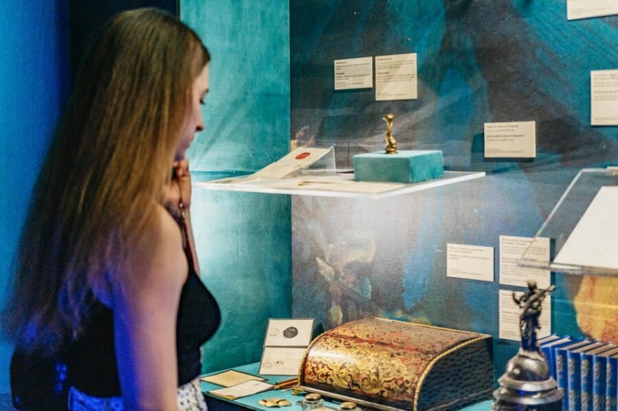Vienna: Hofburg and Empress Sisi Museum Guided Tour - The Sisi Museum: Crowds, Context, and What to Focus On