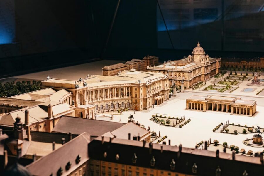 Vienna: Hofburg and Empress Sisi Museum Guided Tour - Who This Tour Is For (And Who Might Want Something Else)
