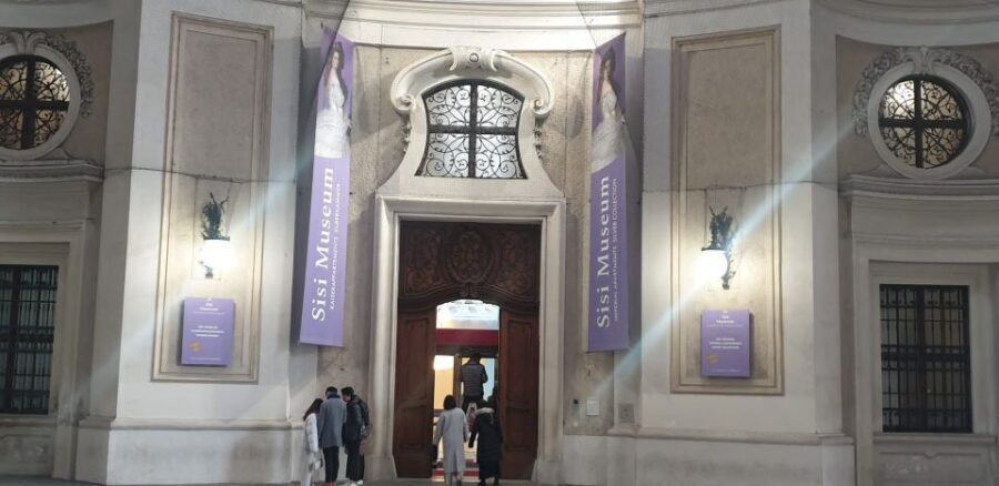 Vienna: Hofburg Palace and Principessa Sissi Tour - The Imperial Apartments: splendor plus the practical details behind it