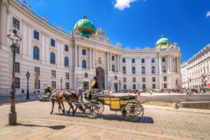 Vienna: Hofburg Palace and Sisi Museum Skip-the-Line Tour - The 2-hour core: Sisi Museum and the Imperial Apartments