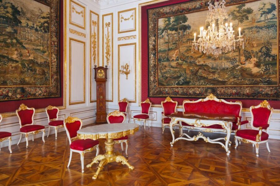 Vienna: Hofburg Palace and Sisi Museum Skip-the-Line Tour - Skip-the-line tickets: the real-world rule you should know