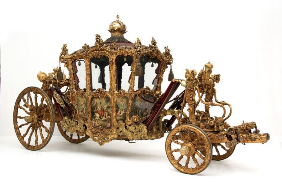 Vienna: Imperial Carriage Museum in Schönbrunn Palace Ticket - The Baroque Imperial Coach: Why the Main Centerpiece Feels Like the Museum’s Heart