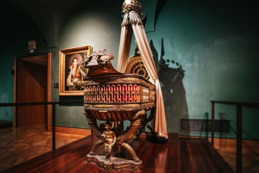 Vienna: Imperial Treasury in the Hofburg Palace - Audio Guide vs Going Off Your Own Interests