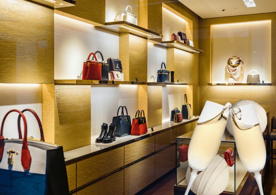 Vienna: Luxury Vintage Fashion Walking Tour - Entering Vienna’s Vintage Side: A 2-Hour Shopping Walk That Feels VIP
