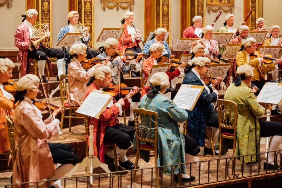 Vienna: Mozart Concert at the Golden Hall - Golden Hall at the Musikverein: why the room is half the show