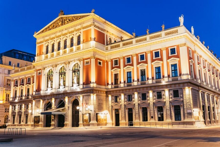 Vienna: Mozart Concert at the Golden Hall - Entry day experience: dress code, cloakroom lines, and getting seated