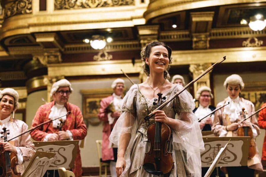 Vienna: Mozart Concert at the Vienna State Opera - The Staatsoper experience: costumes, pacing, and what your seat really changes