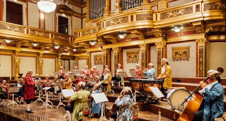 Vienna: Mozart Concert with Dinner and Carriage Ride - The Mozart-costumed guide: the secret sauce for a stress-free flow