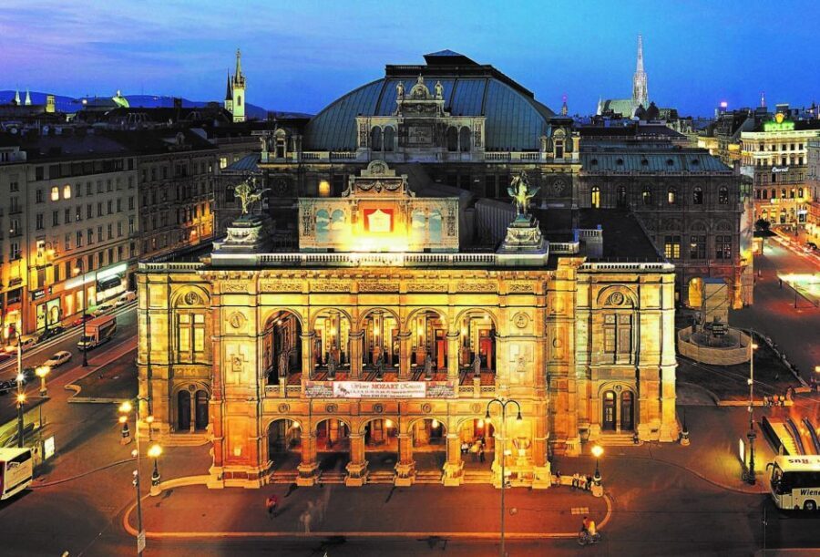 Vienna: Mozart Concert with Dinner and Carriage Ride - Quick practical tips so your night runs smoothly