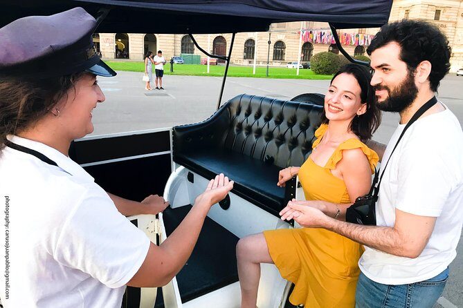 Vienna Oldtimer Tour (60 min) Incl. bottle of Prosecco - Vienna Oldtimer Tour in one hour: why this format works