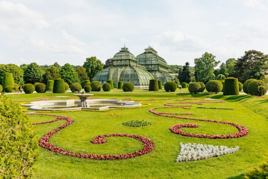 Vienna: Panorama Train Tickets to explore Schönbrunn Palace - Gloriette Views Without the Hard Climb: What You Should Aim For