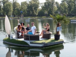 Vienna: Private Floating Island E-Boat Rental on Danube - Your 1-hour plan: what you do on the water