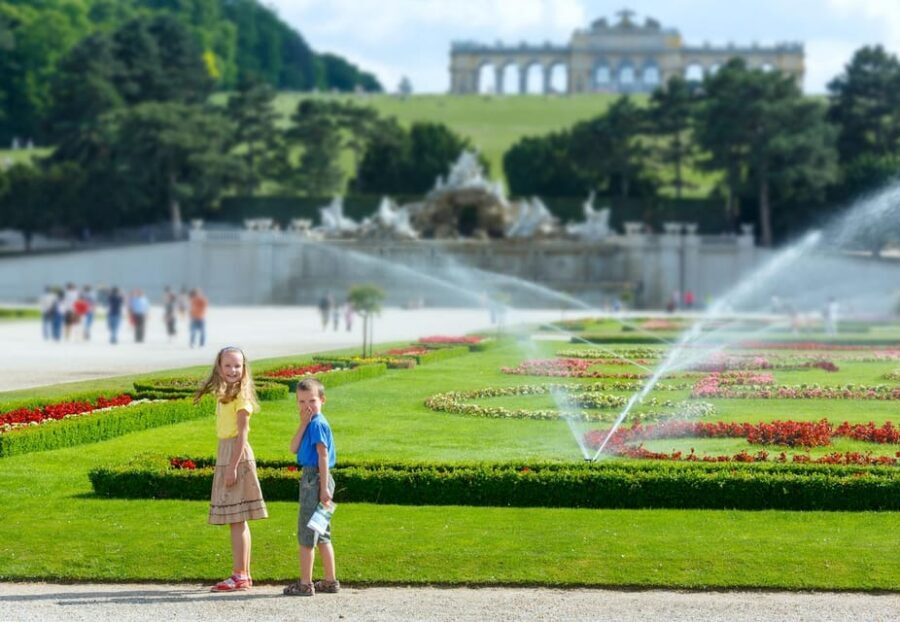Vienna Private Full Day Tour – Tickets to Schönbrunn & Lunch - Meeting at the WWII Memorial and how the 6 hours are paced