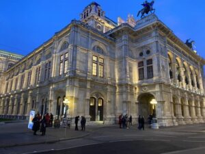Vienna: Private Music Tour - Inside the Vienna State Opera: Mahler Connections and Backstage Atmosphere