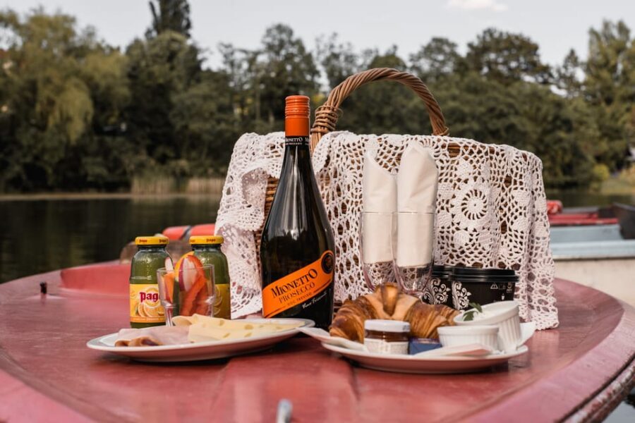 Vienna: Retro Boat Tour on the Danube River with Picnic - Your 2 Hours Aboard: Slow Cruise, Real Views
